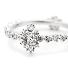 Load image into Gallery viewer, “snow crystal”<br>Graded Diamond Ring<br>853ARO2
