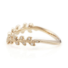 Load image into Gallery viewer, “Olive”<br>Diamond Ring<br>1085A