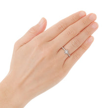 Load image into Gallery viewer, “snow crystal”<br>Graded Diamond Ring<br>853APR2