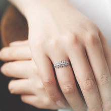 Load image into Gallery viewer, “reticella”<br>Diamond Chain-Ring<br>1558A
