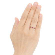 Load image into Gallery viewer, “fleurs”&lt;br&gt;Ruby Chain-Ring&lt;br&gt;1331B
