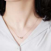 Load image into Gallery viewer, “Anemone”&lt;br&gt;Diamond Necklace&lt;br&gt;1517A
