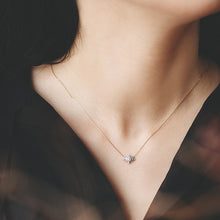 Load image into Gallery viewer, “fleurs”&lt;br&gt;Diamond Necklace&lt;br&gt;1549A
