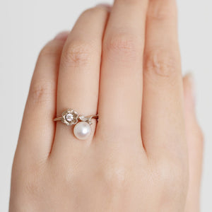 “Anemone”<br>Akoya Pearl Diamond Ring<br>1516A