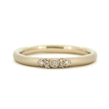 Load image into Gallery viewer, 729B&lt;br&gt;- sirusi -&lt;br&gt;Diamond Ring
