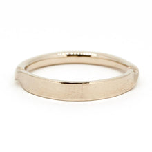 Load image into Gallery viewer, “ensemble”&lt;br&gt;Medium Ring&lt;br&gt;710A
