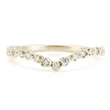 Load image into Gallery viewer, “vow”&lt;br&gt;Half Eternity&lt;br&gt;Diamond Ring&lt;br&gt;724D
