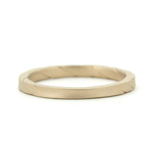 Load image into Gallery viewer, “threads”&lt;br&gt; Ring, Medium&lt;br&gt;713A
