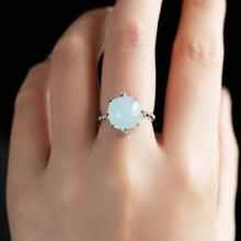 Load image into Gallery viewer, 260GV&lt;br&gt;Square Cabochon Cut Aquamarine Chain-ring
