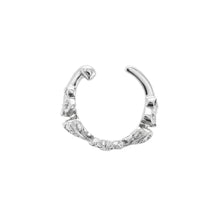 Load image into Gallery viewer, 1492A&lt;br&gt;“Leaves”&lt;br&gt;Diamond Ear-cuff
