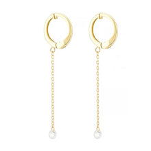 Load image into Gallery viewer, Laser-Holed Diamond Earrings&lt;br&gt;1309B
