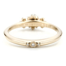 Load image into Gallery viewer, 858ARO3&lt;br&gt;“MINORI”&lt;br&gt;Grading diamond ring
