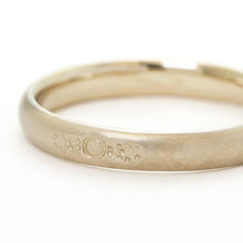 Load image into Gallery viewer, “SIRUSI”&lt;br&gt;Ring, Medium&lt;br&gt;729A
