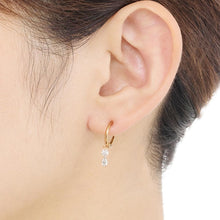 Load image into Gallery viewer, 1308G&lt;br&gt;Laser-Holed Diamond Earrings
