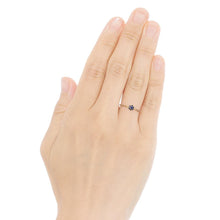 Load image into Gallery viewer, “fleurs”&lt;br&gt;Sapphire Chain-Ring&lt;br&gt;1330C
