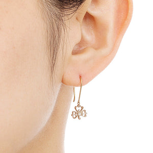 1047A-AP<br>“Trois Feuilles”<br>Diamond pierced-earrings