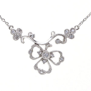 1045A<br>“Trois Feuilles”<br>Diamond necklace