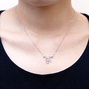 1045A<br>“Trois Feuilles”<br>Diamond Necklace