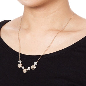 1168A<br>“DAMASK”<br>Diamond Necklace