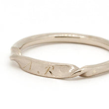 Load image into Gallery viewer, “Eternal Rose”&lt;br&gt;Ring, Medium&lt;br&gt;730B
