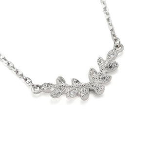 1086A<br>“Olive”<br>Diamond Necklace